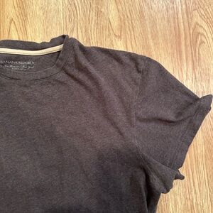 Banana Republic Men's Brown T-Shirt